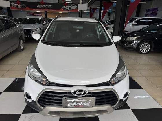 HYUNDAI HB20X 1.6 16V STYLE FLEX 4P AUTOMÁTICO